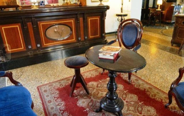 Albergo Cavallino Tortona Eksteriør billede