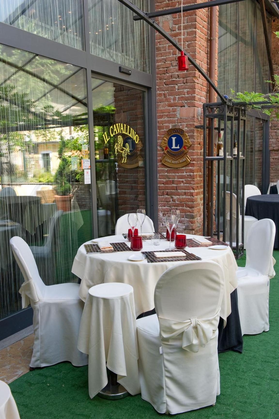 Albergo Cavallino Tortona Eksteriør billede