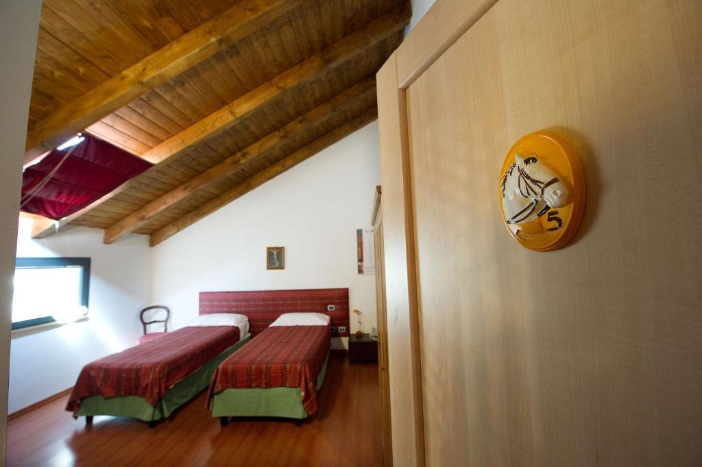 Albergo Cavallino Tortona Værelse billede